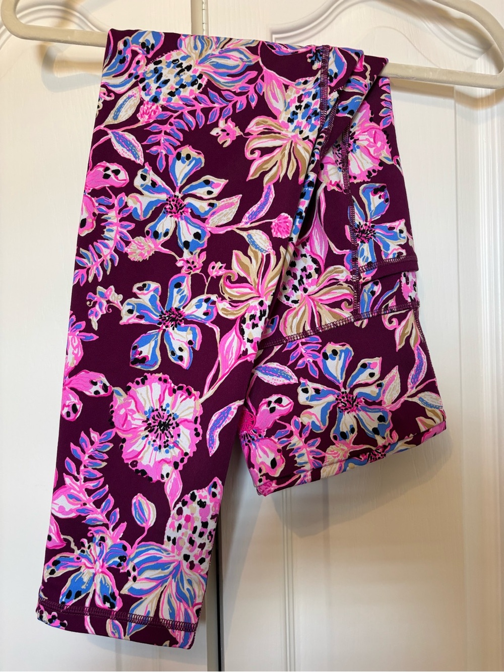 Women’s Lilly Pulitzer Luxletic Leggings. Good Condition. Size M.